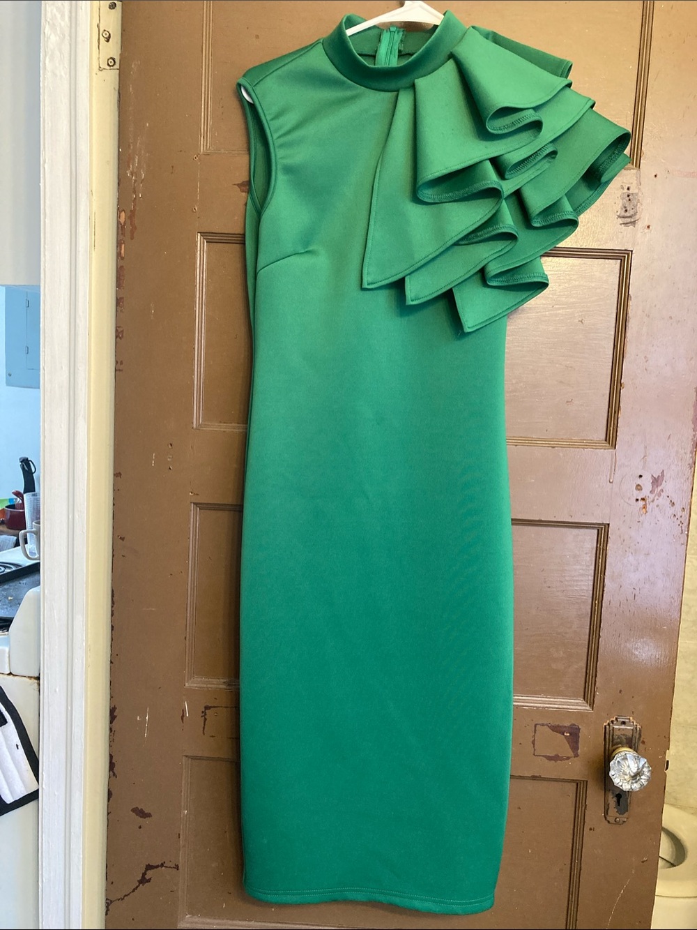One-Shoulder Green Ruffle Midi Dress